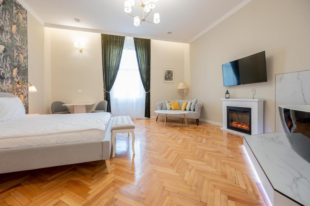 Central Park Rooms Oradea Exterior foto